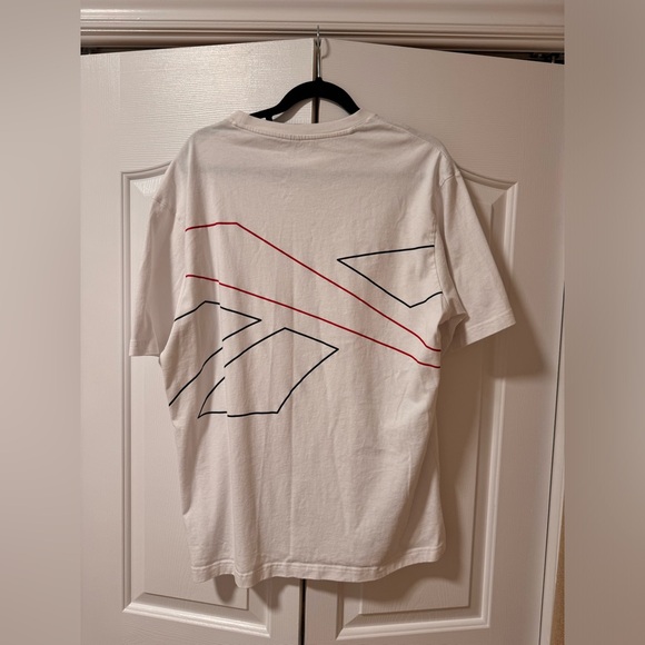 Reebok clsssic shirt Large oversized - Picture 1 of 3